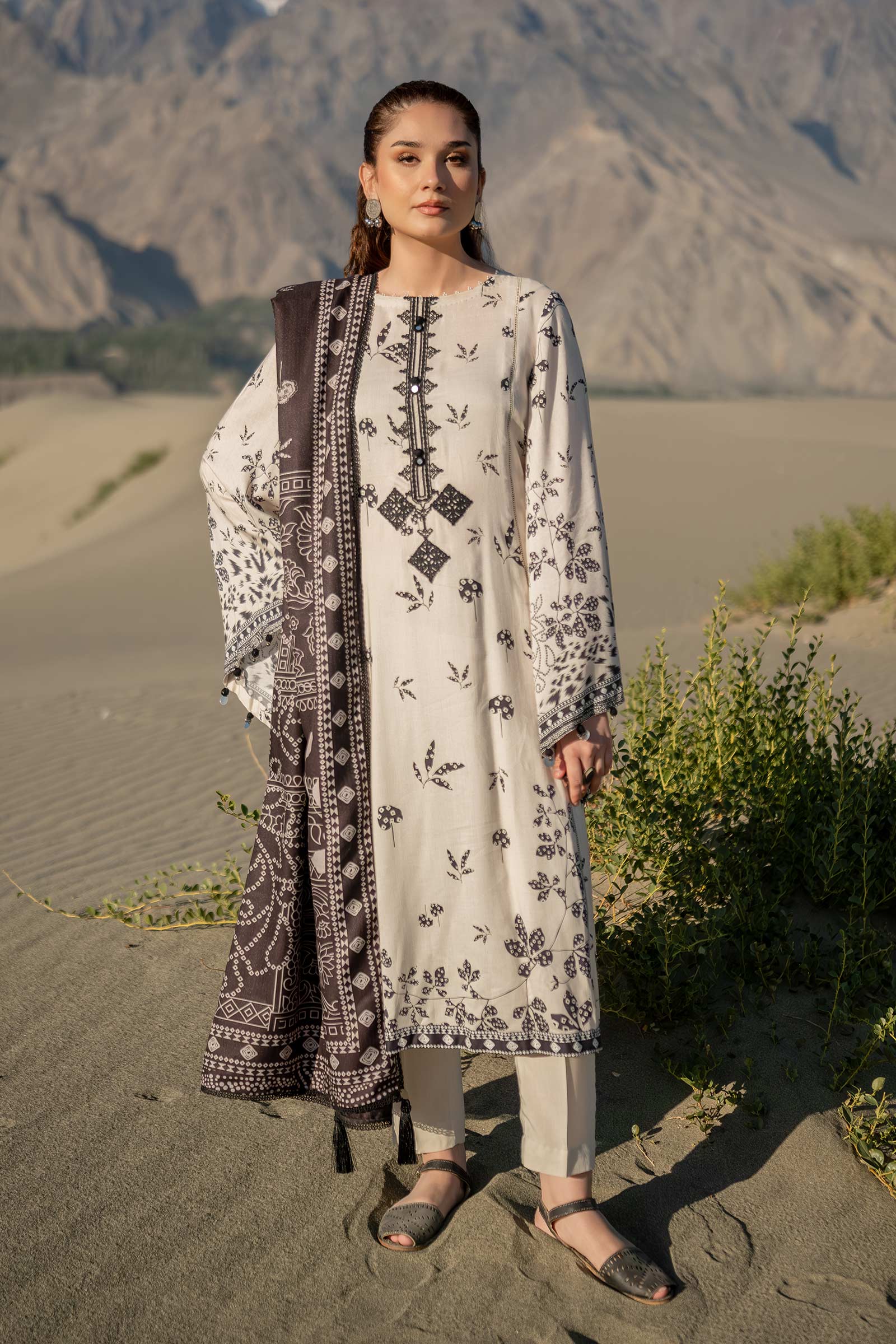 M basics by Maria B Unstitched Silk Embroidered Suits 3 Piece MB25WF D-801 Sea Green - Winter Collection