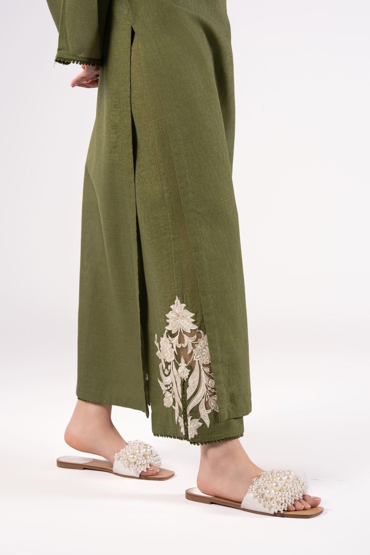 2 Pc Embroidered Karandi Suit | MB-CS25-88-B