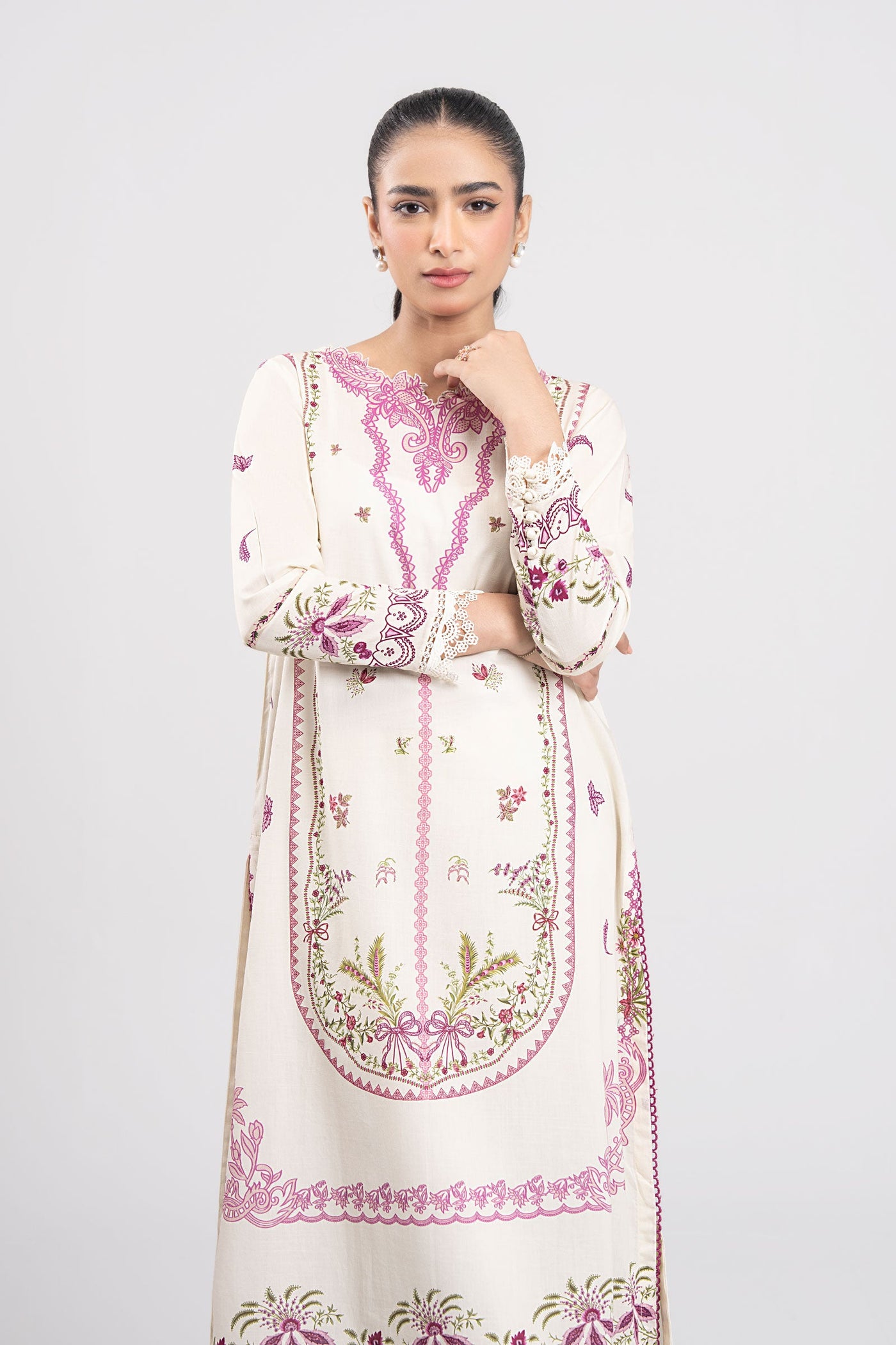 2 Pc Embroidered Slub Lawn Suit