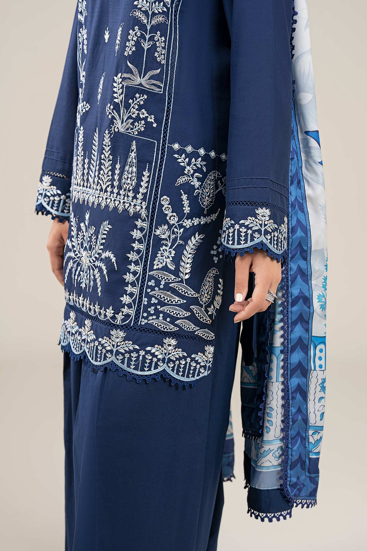 3 Pc Embroidered Crosshatch Lawn Suit