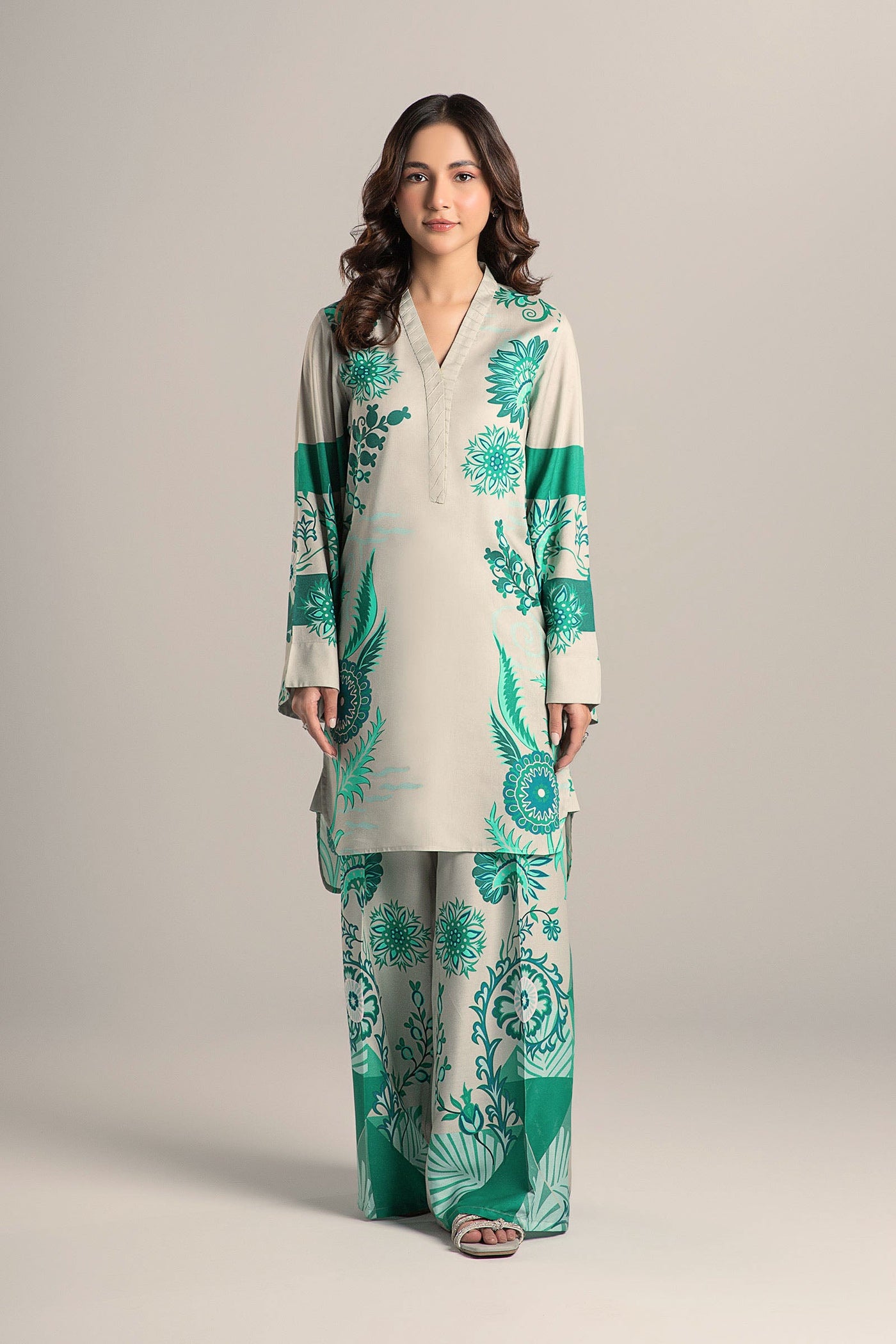 2 Pc Printed Arabic Lawn Suit