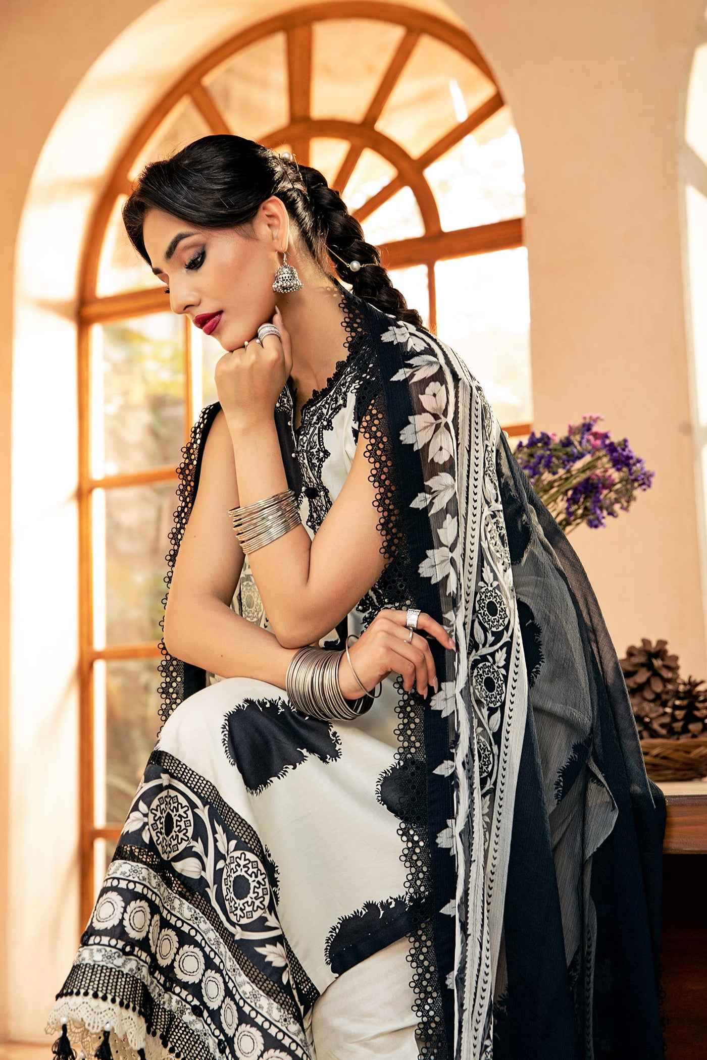 3 Pc Unstitched Embroidered Slub Lawn Suit | MB-CUS25-911B