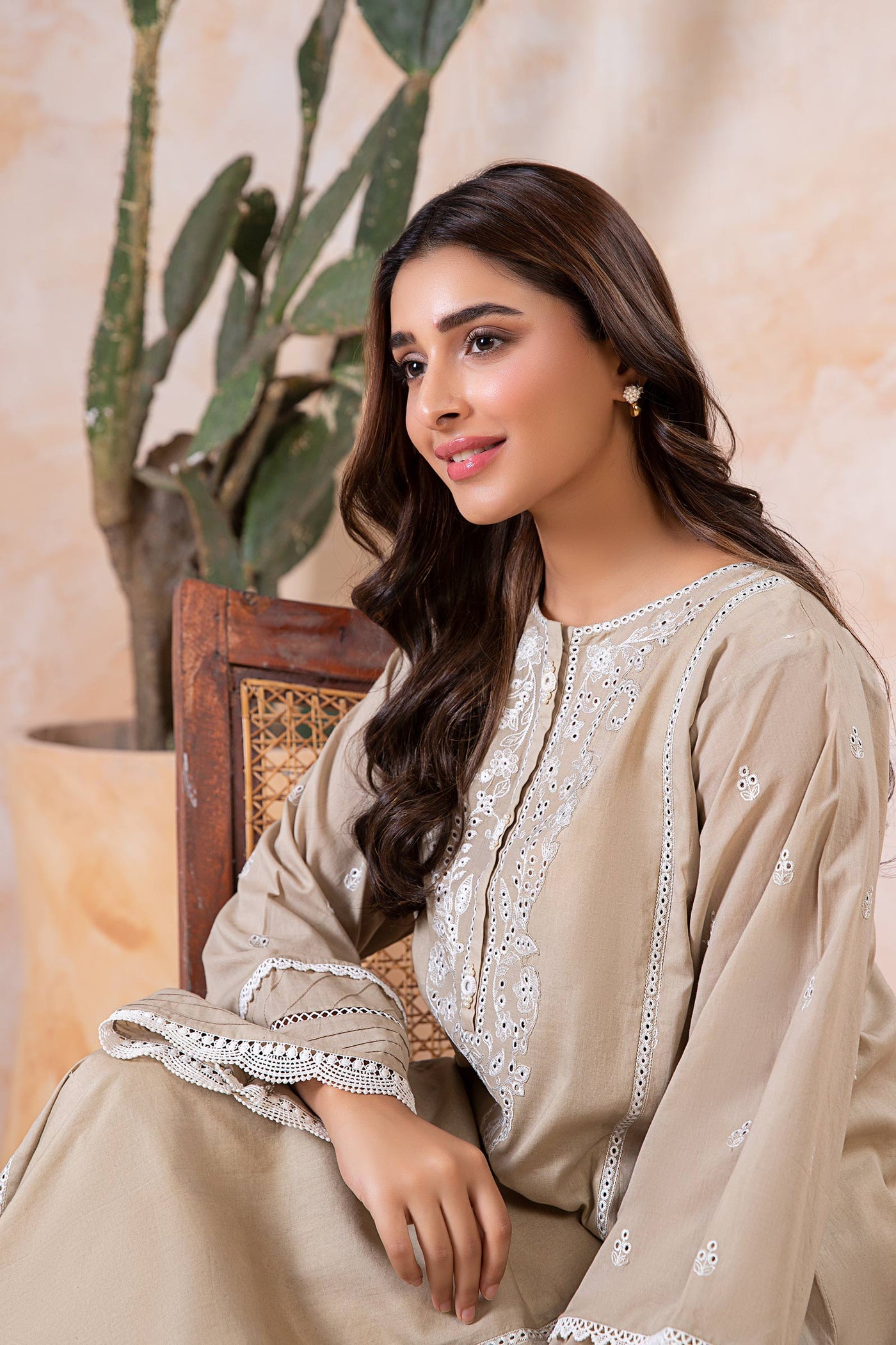 Embroidered Lawn Kurta