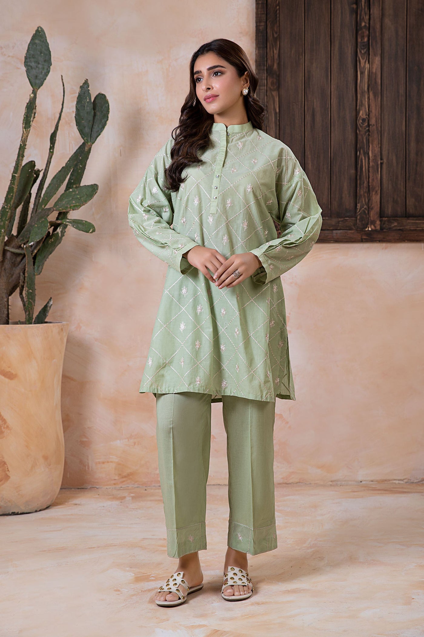 2 Piece Embroidered Lawn Suit