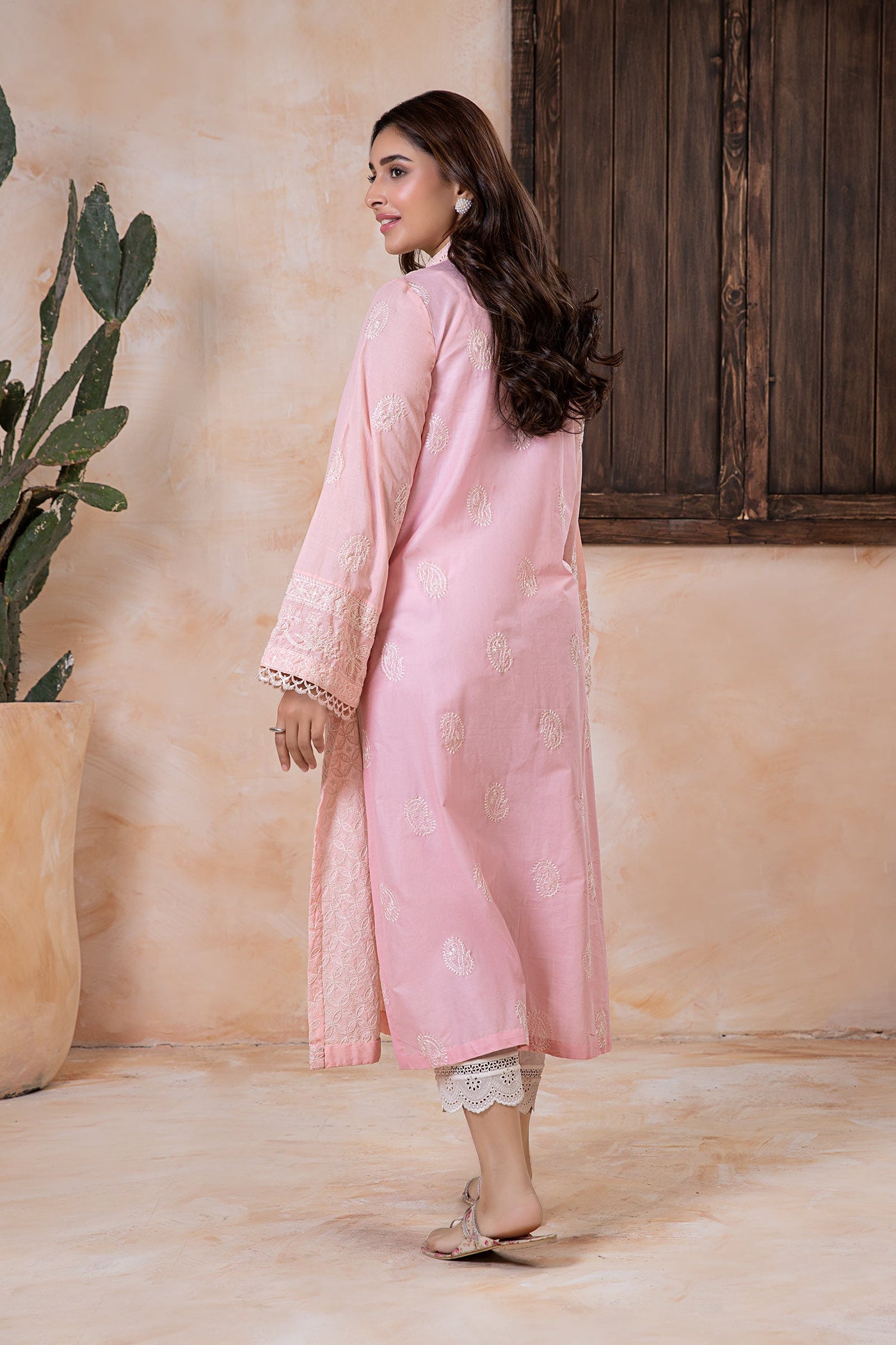 Embroidered Lawn Kurta