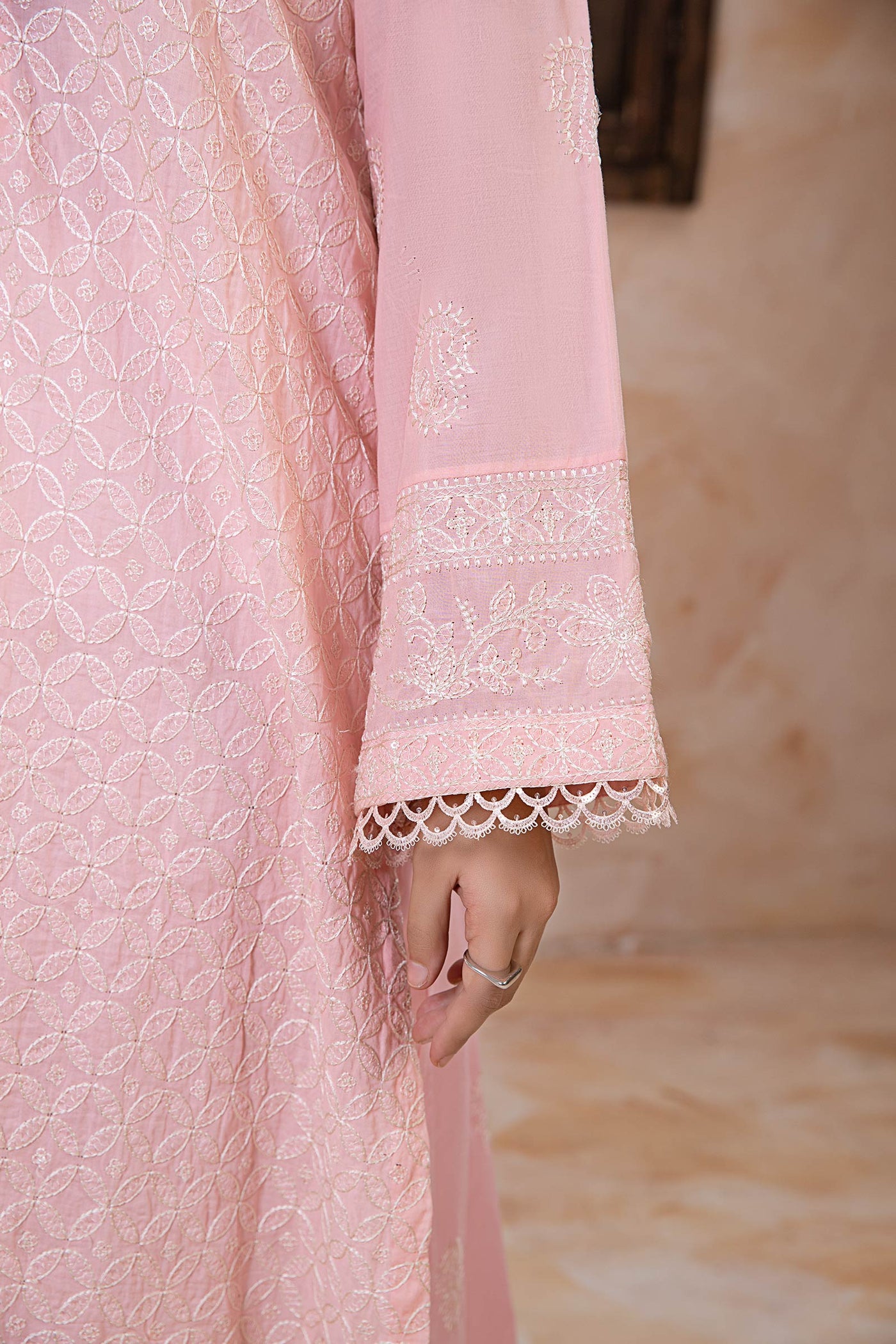 Embroidered Lawn Kurta