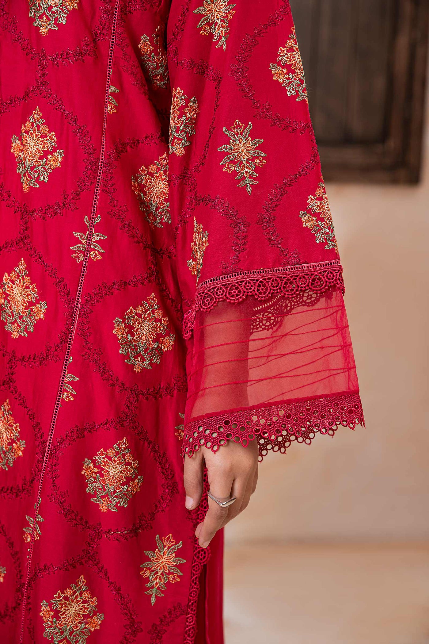 Embroidered Lawn Kurta