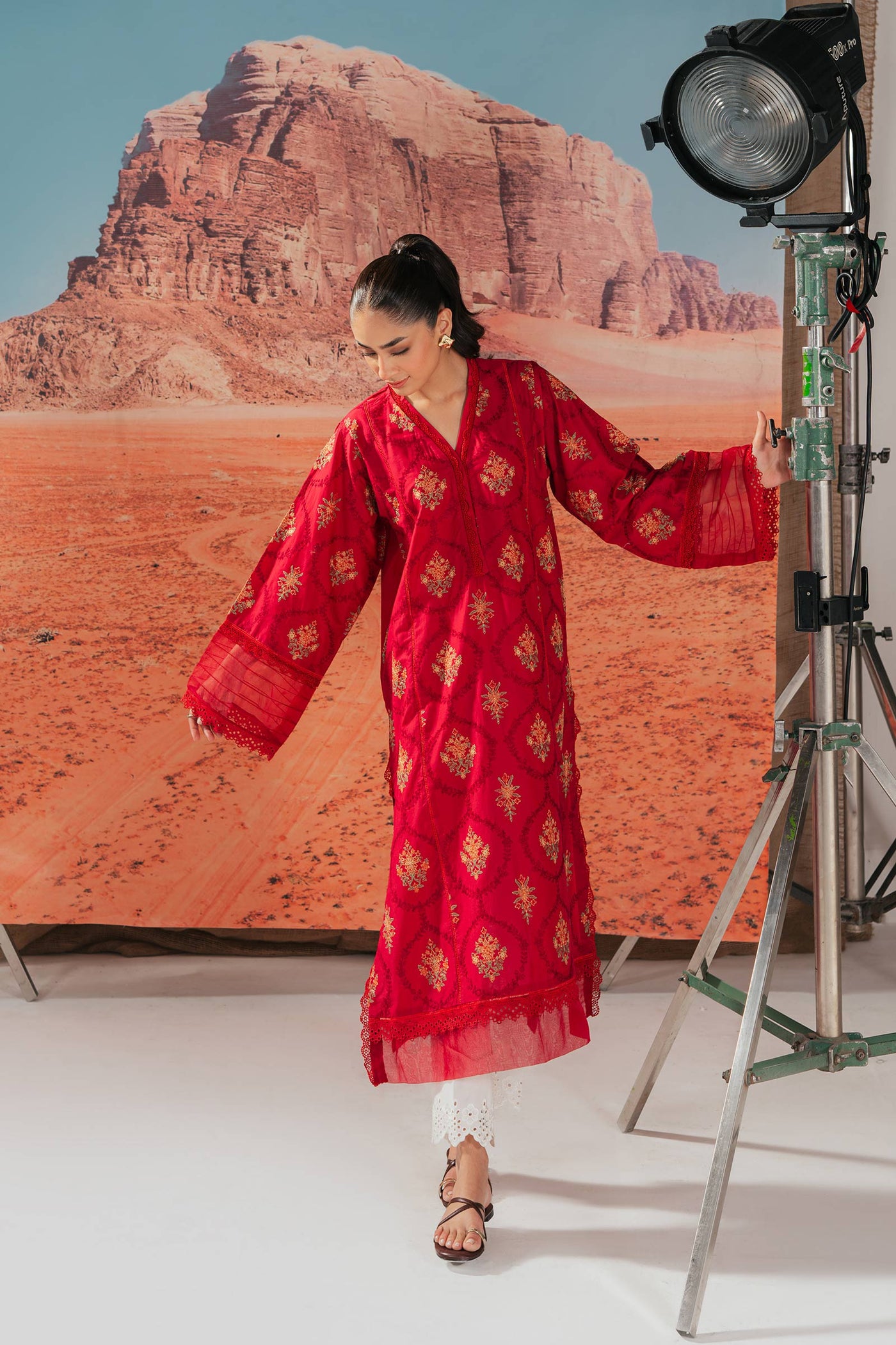 Embroidered Lawn Kurta