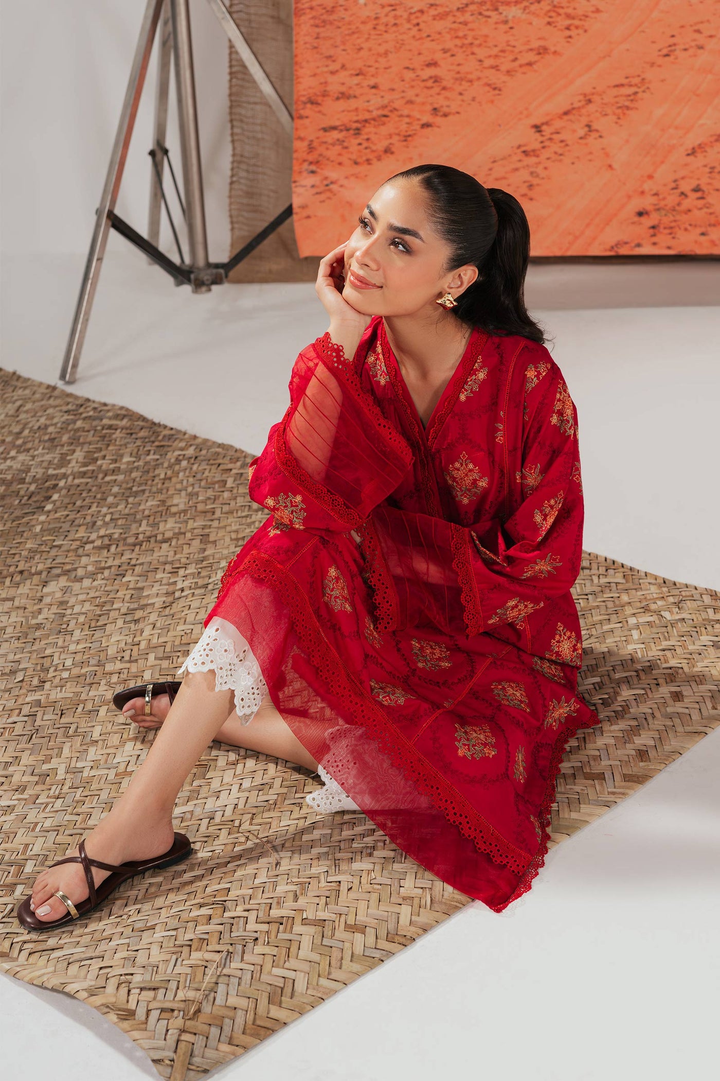 Embroidered Lawn Kurta