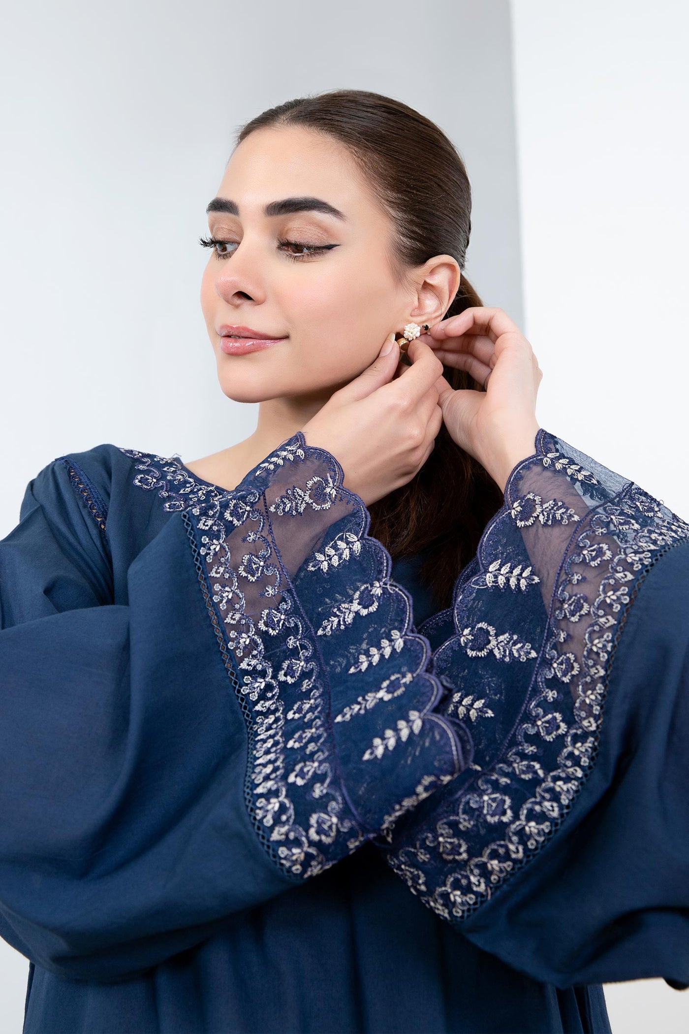 2 Piece Embroidered Lawn Suit