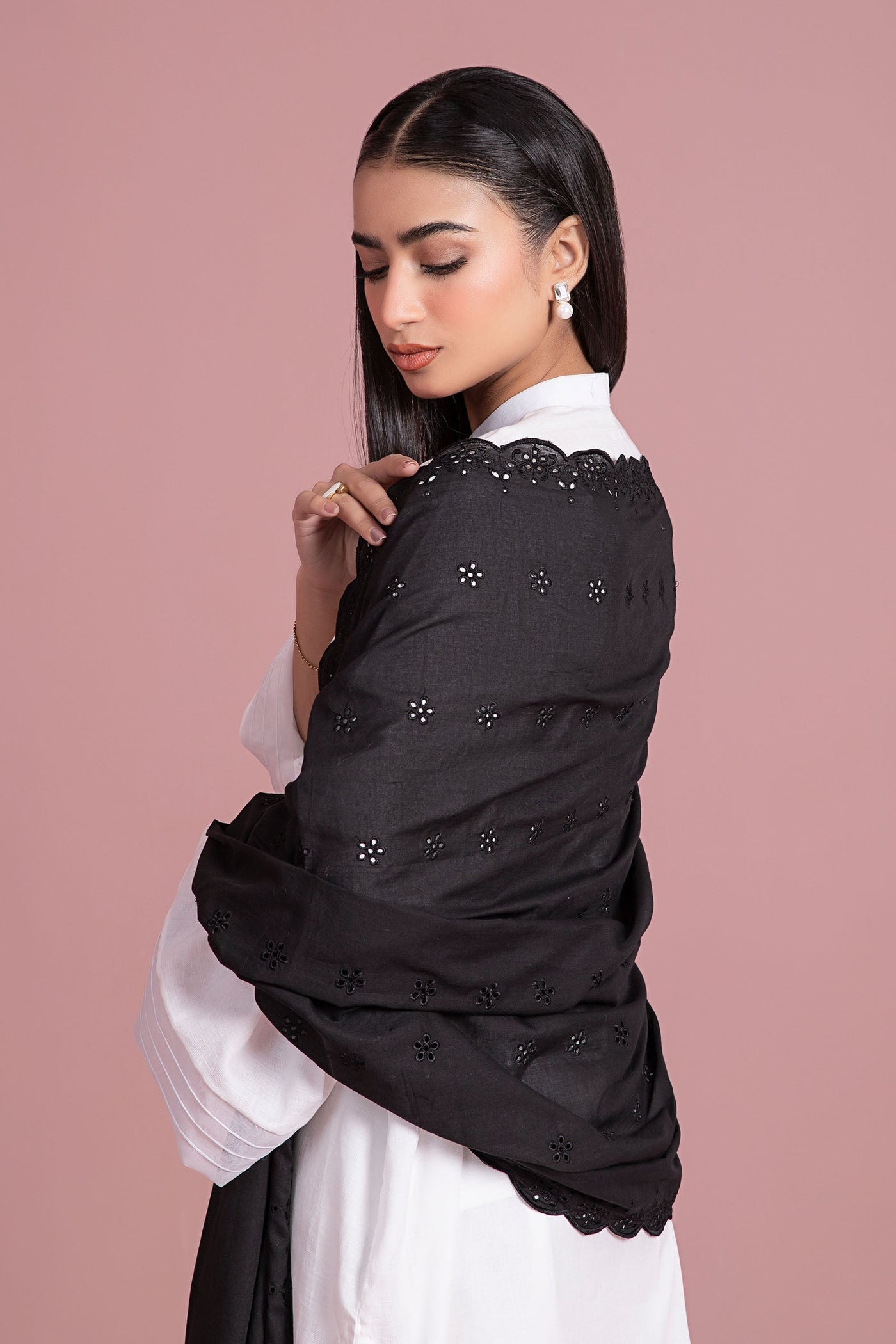 Embroidered Lawn Dupatta