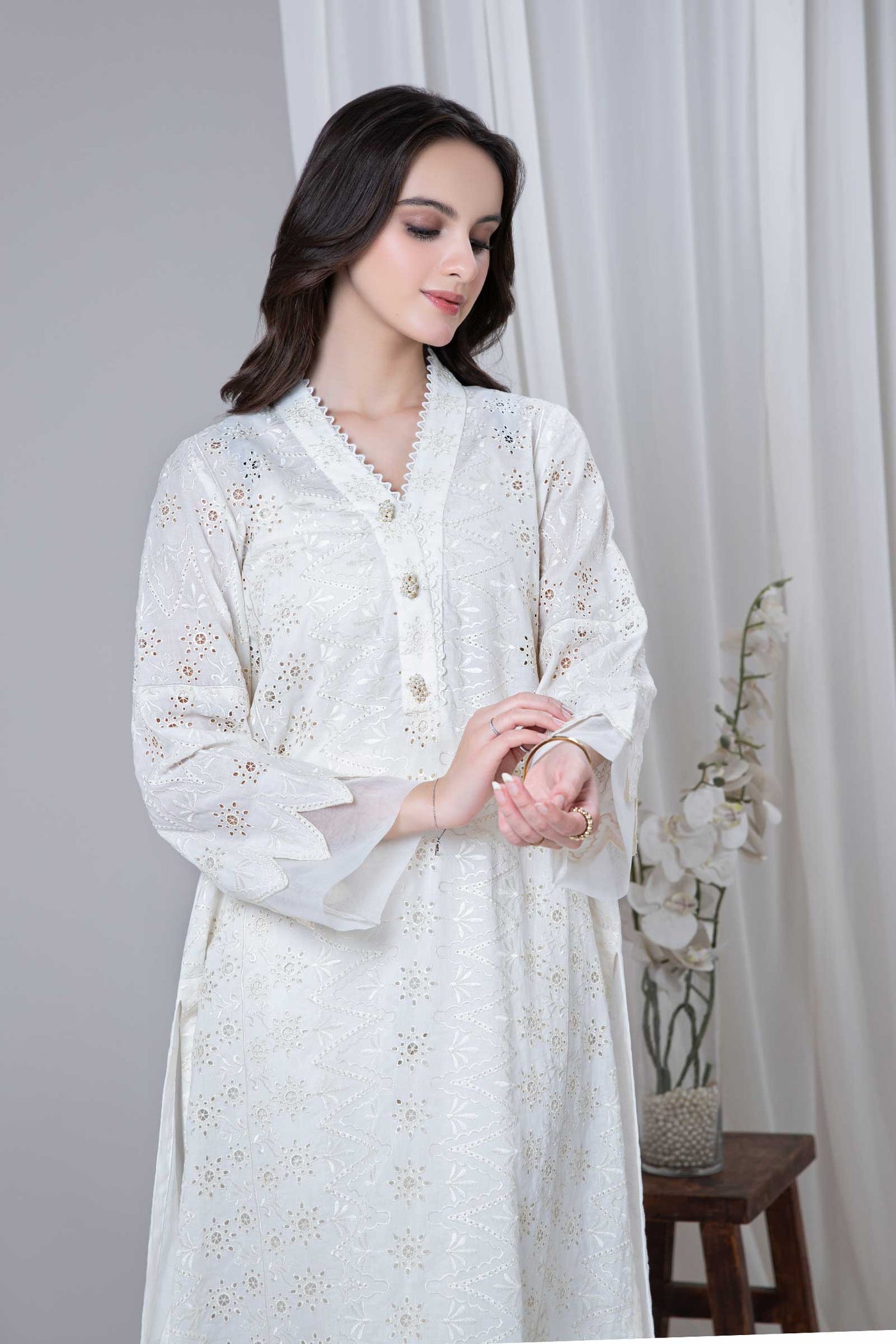Embroidered Lawn Kurta