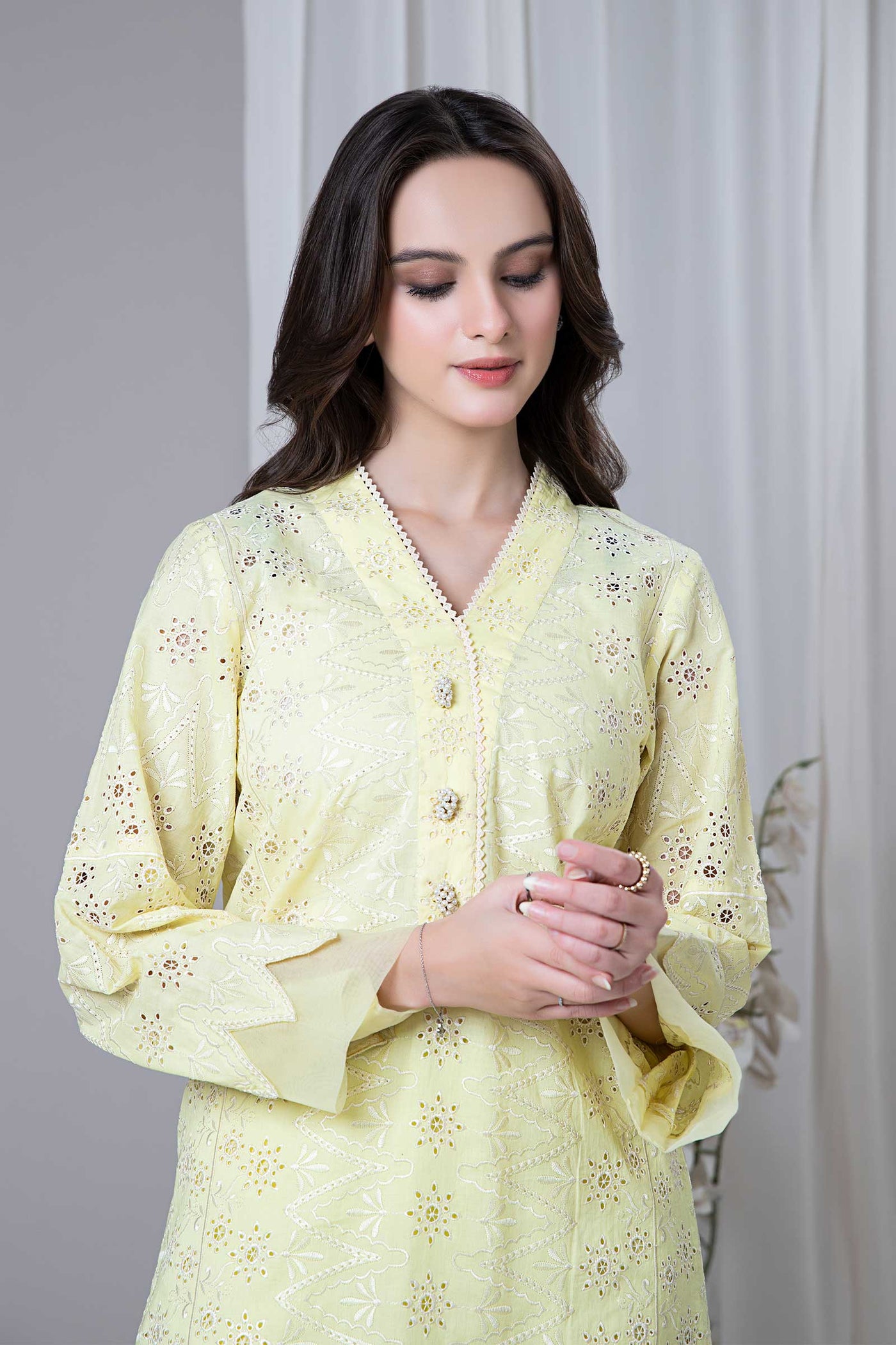 Embroidered Lawn Kurta