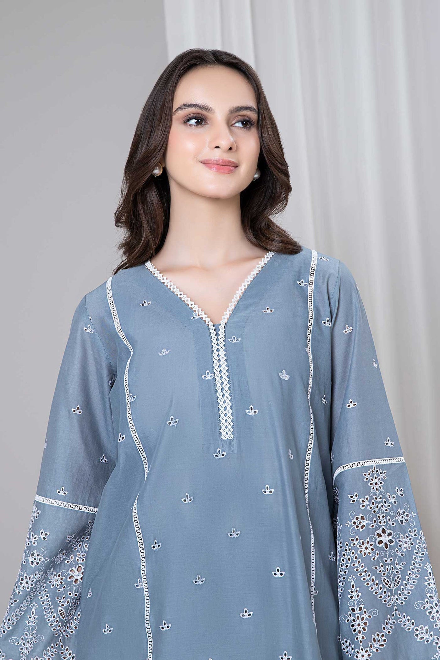 Embroidered Lawn Kurta
