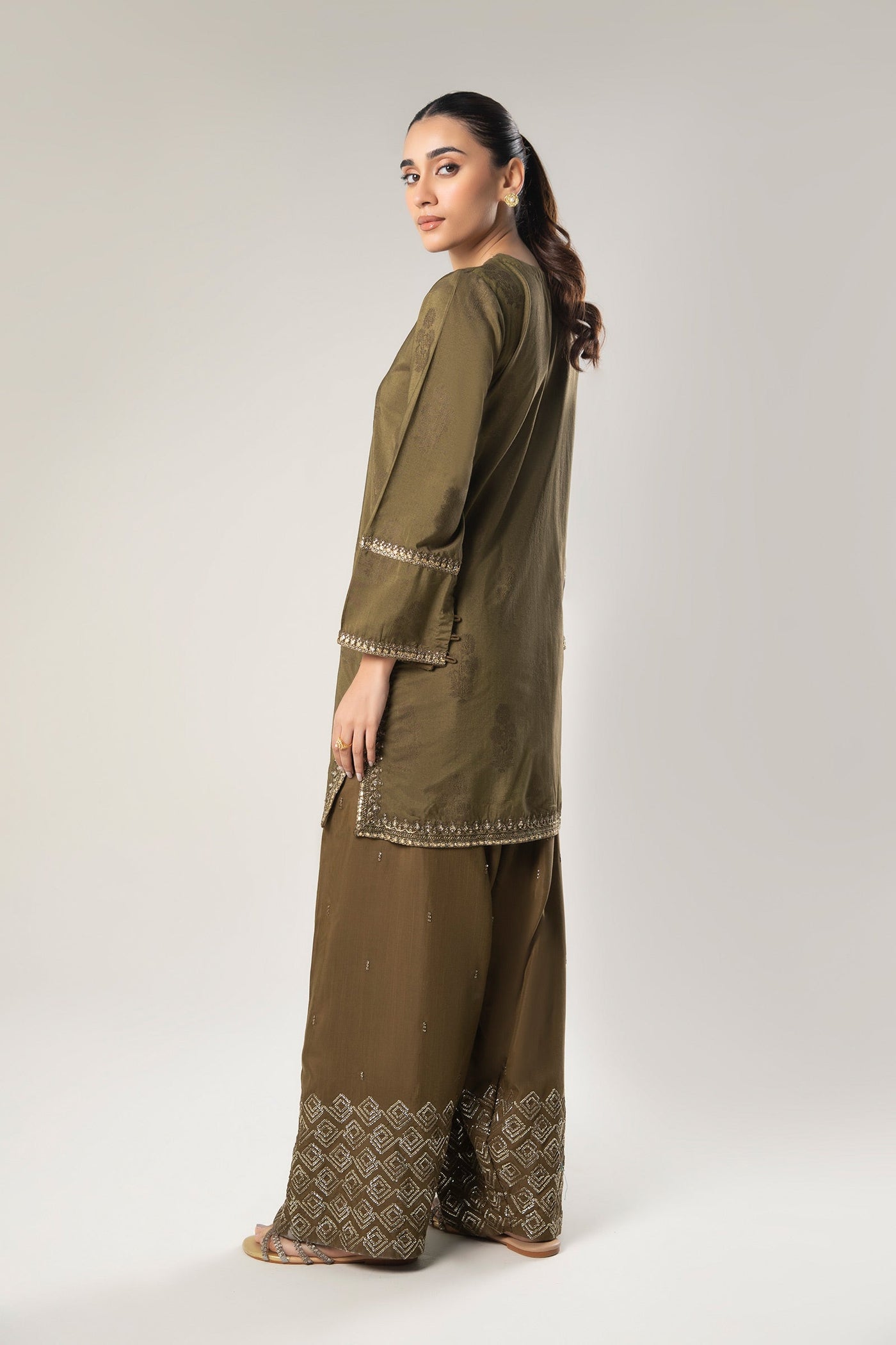 2 Pc Embroidered Jacquard Suit