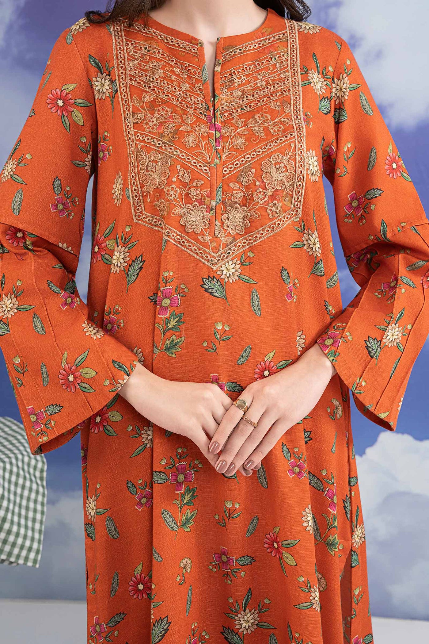 3 Pc Embroidered Khaddar Suit