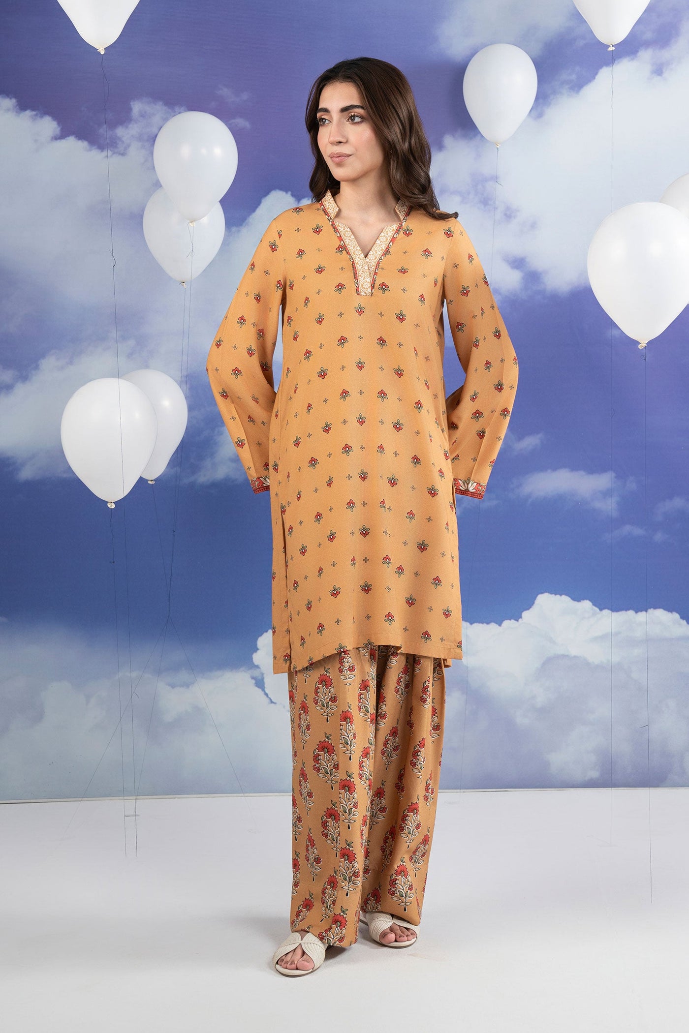 2 Pc Printed Karandi Suit