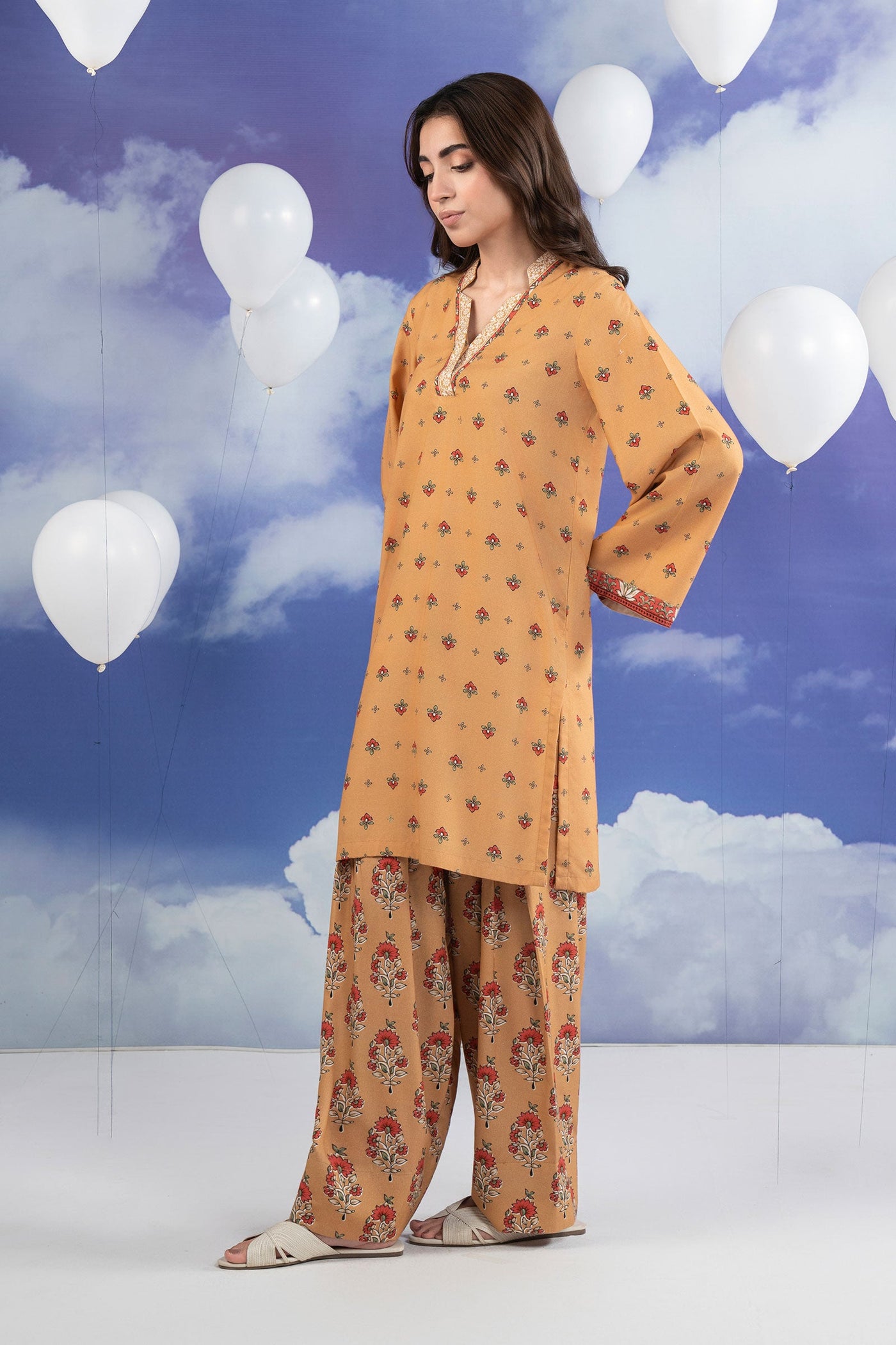 2 Pc Printed Karandi Suit