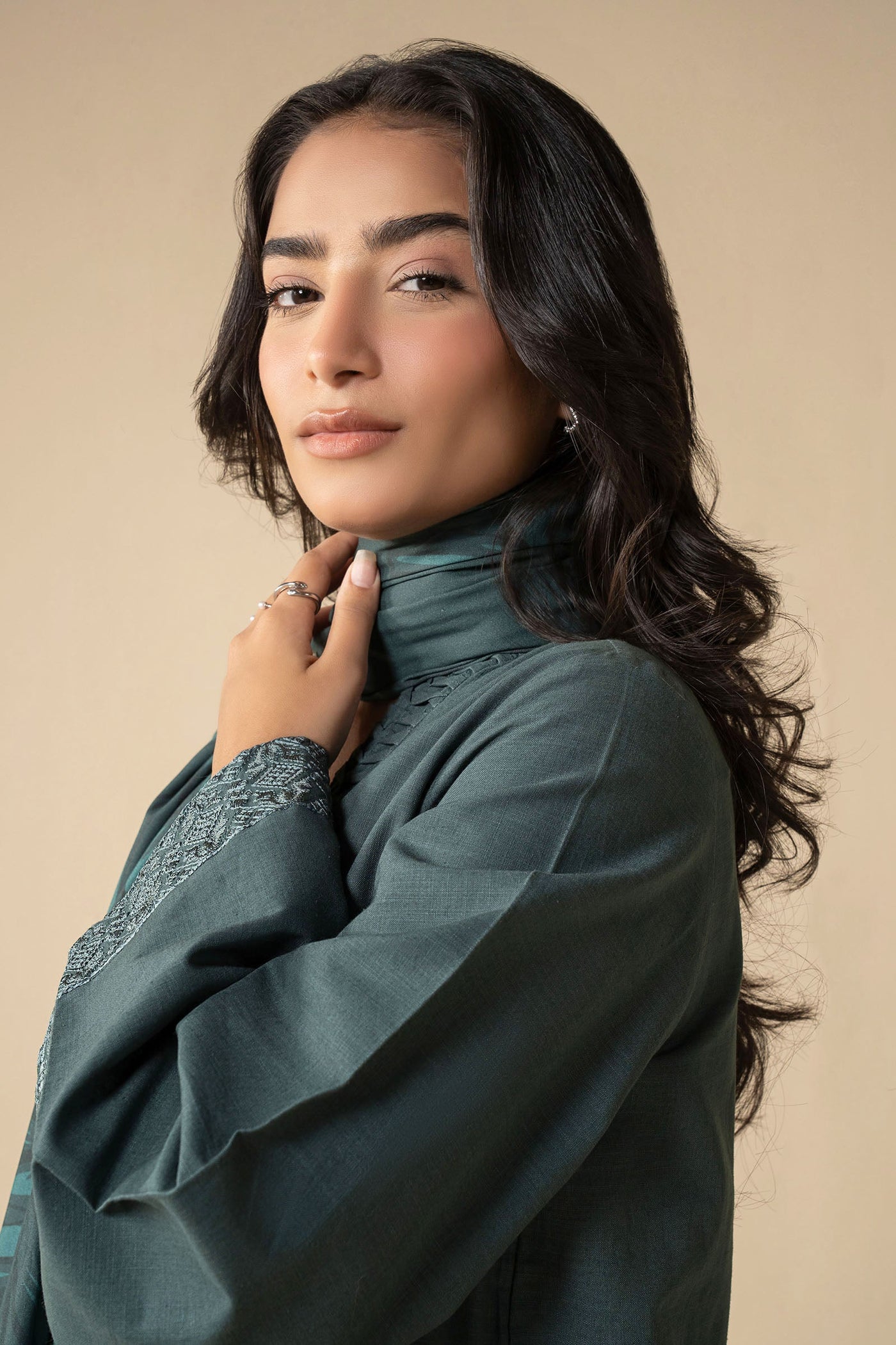 3 Pc Embroidered Crosshatch Suit