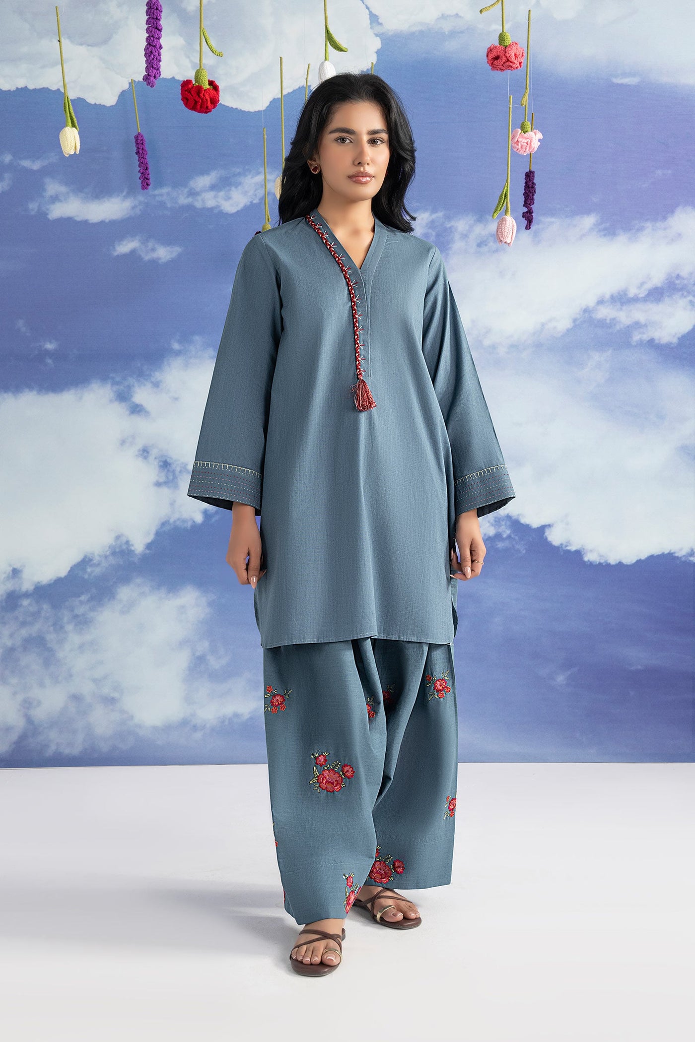 2 Pc Embroidered Crosshatch Suit