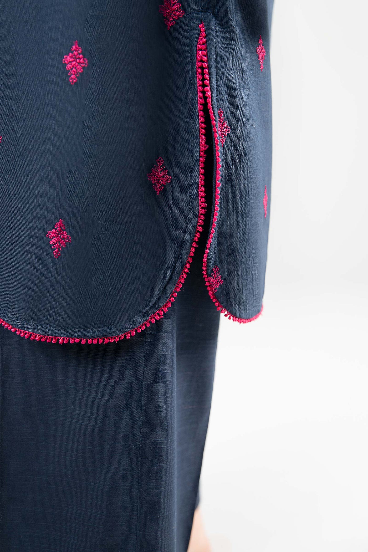 2 Pc Embroidered Khaddar Suit