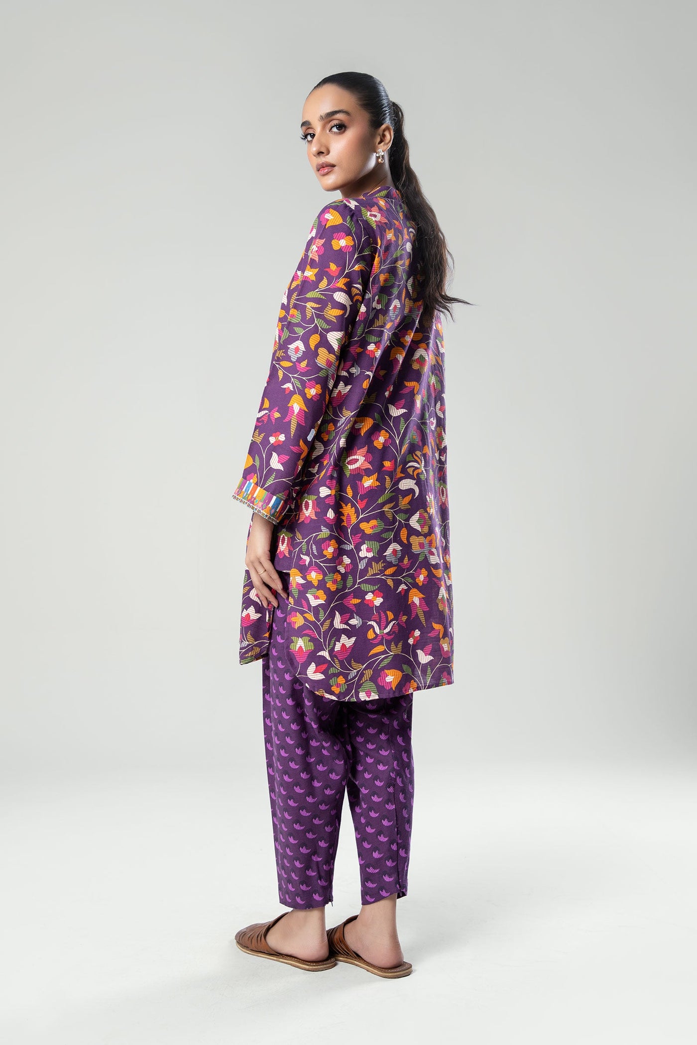 2 Pc Printed Khaddar Suit