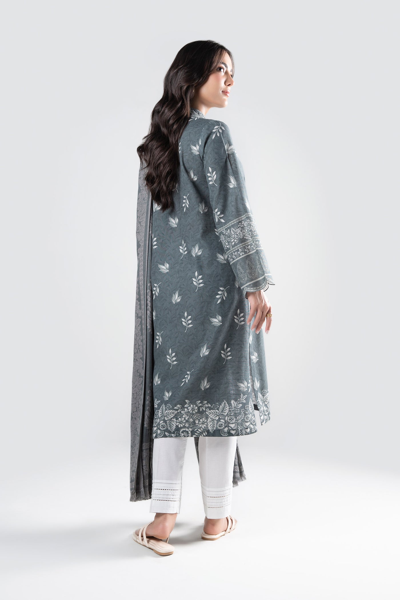 2 Pc Printed Khaddar Suit
