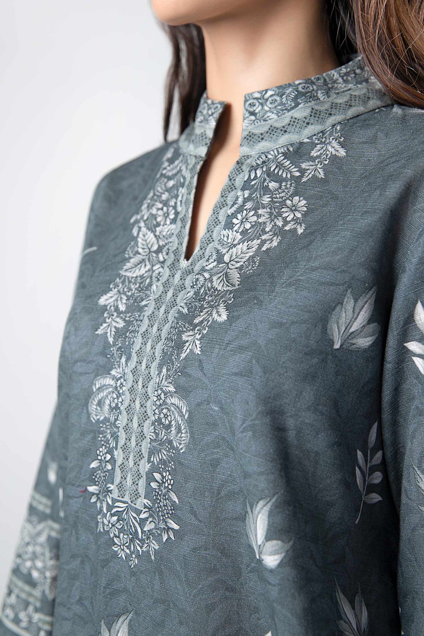 2 Pc Printed Khaddar Suit