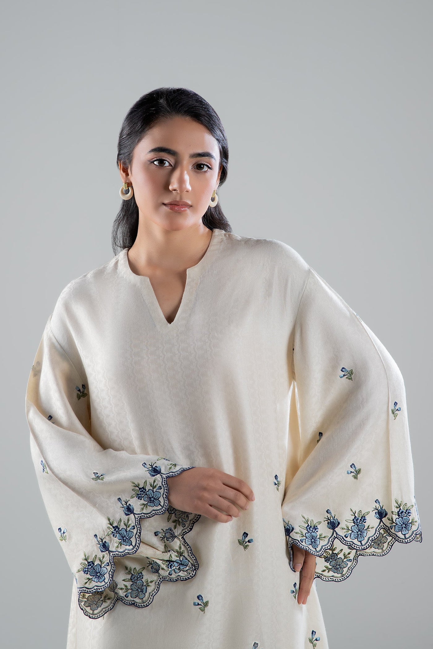 2 Pc Embroidered Linen Suit