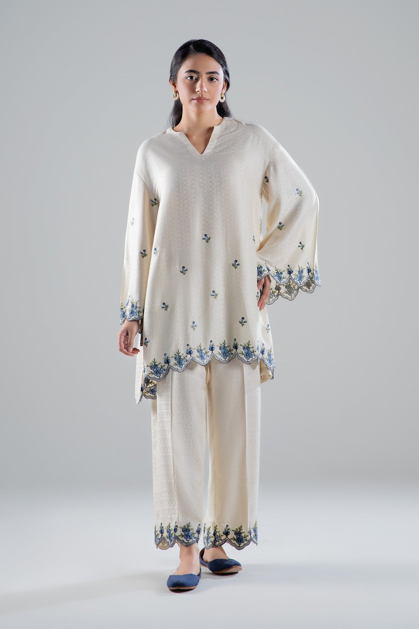 2 Pc Embroidered Linen Suit