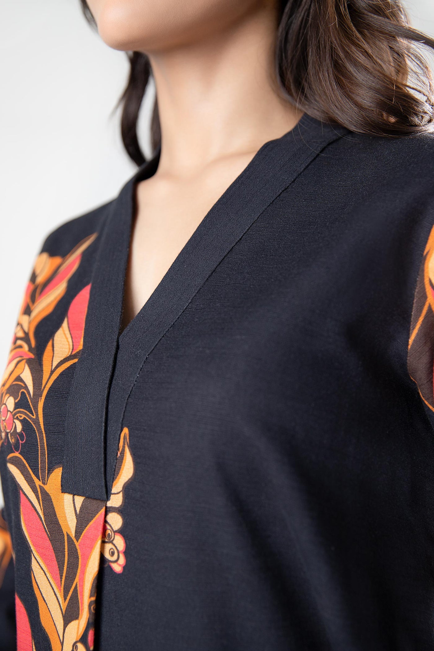 2 Pc Printed Khaddar Suit