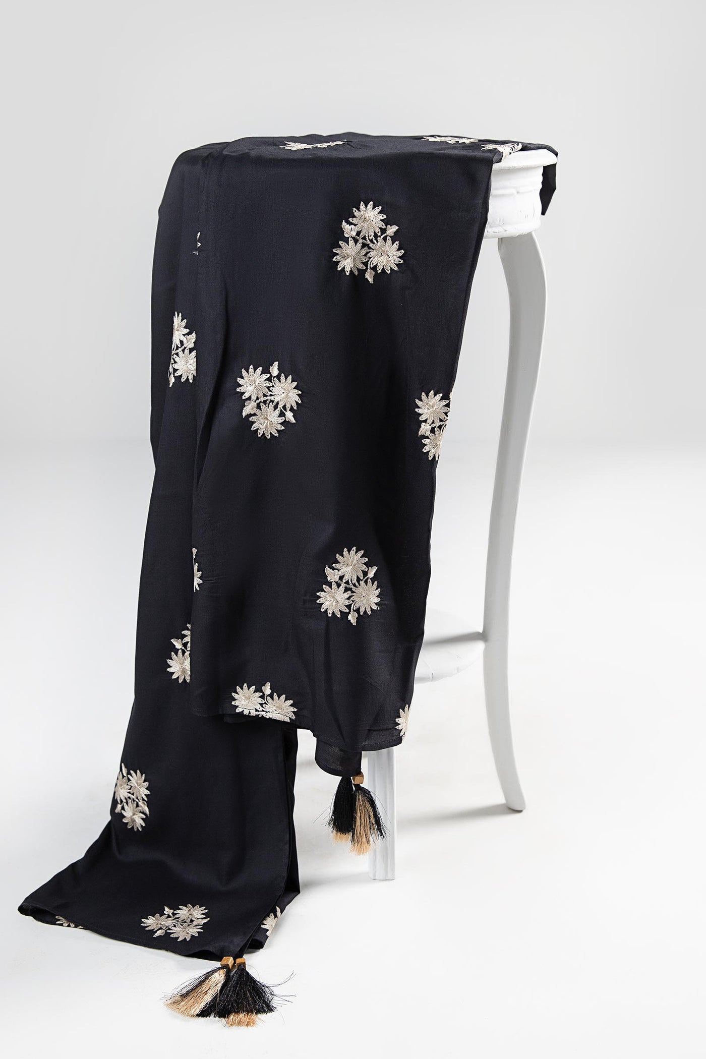 Embroidered Linen Shawl