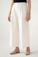 Essential Pleated Pants